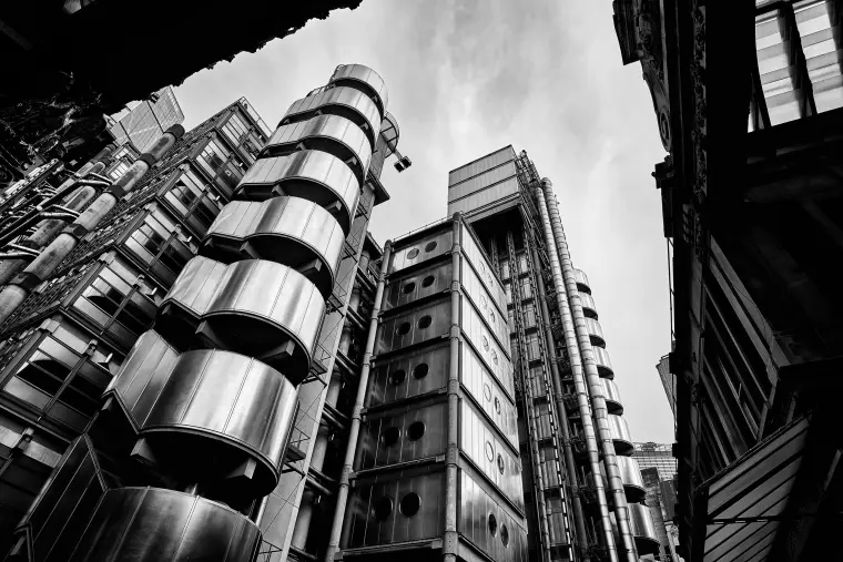 Architektur- und Drohnenaufnahme für Unternehmen